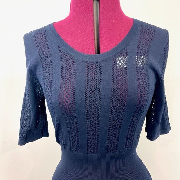 BCBGMaxazria Kory Navy Blue Knite Dress, no underlining M - Picture 3 of 9
